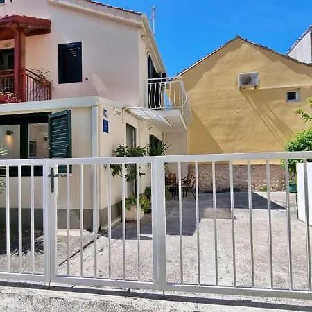 Apartment Antonia *