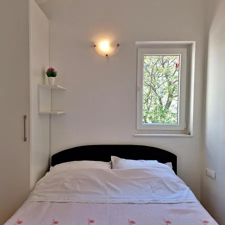 Apartment Antonia Omis